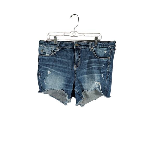 Torrid Women's Denim Cut Off Jean‎ Shorts Size 20 Medium Wash - Picture 1 of 9